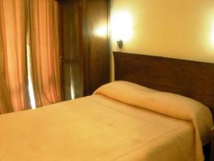 Isabel Suites Laoag Buitenkant foto