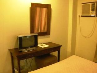 Isabel Suites Laoag Buitenkant foto